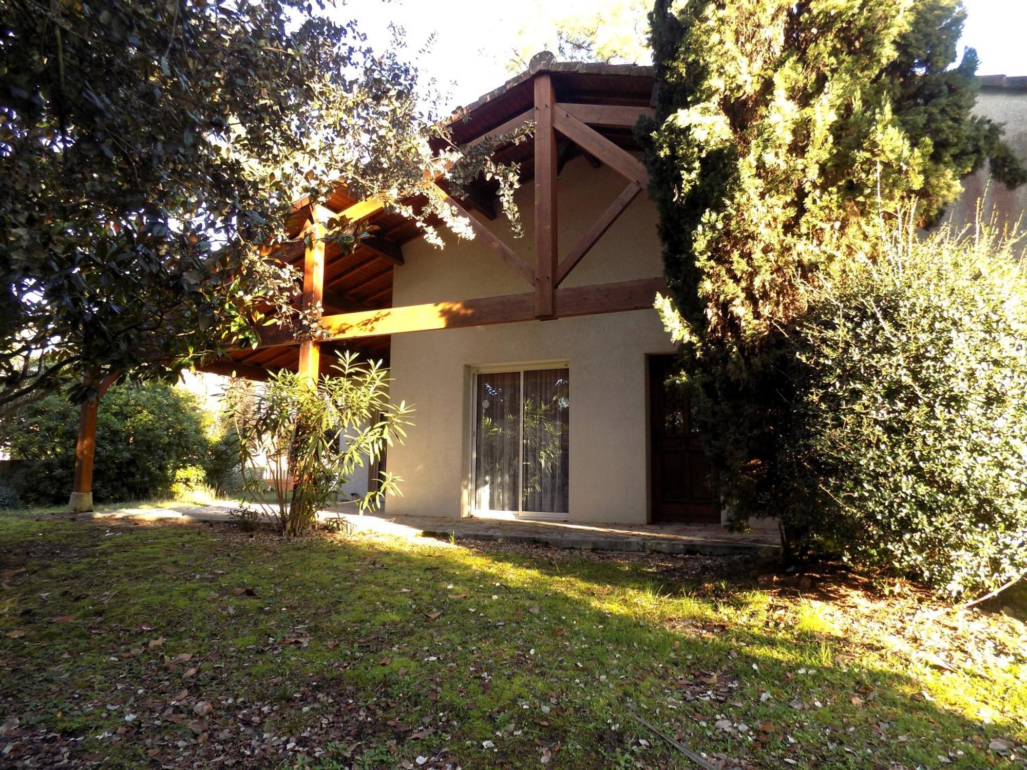 Sur - Maison Individuelle - Domaine Des Fees - De Nauzan